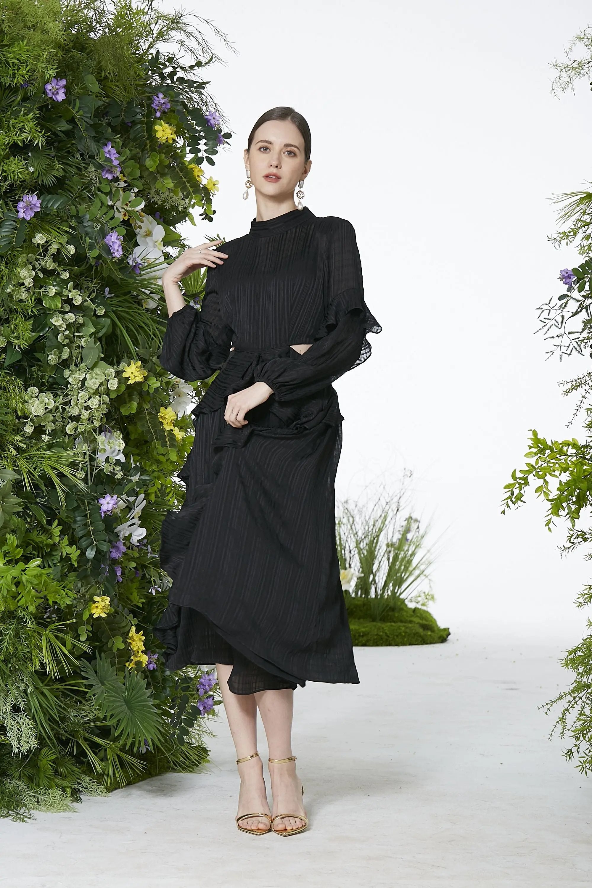 French Long-sleeved Pleated Waist-revealing Elegant Long Dress ULA